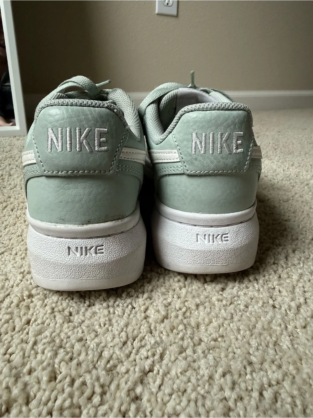 Nike Kids Mint-Teal Low-Top Sneakers with White Swoosh